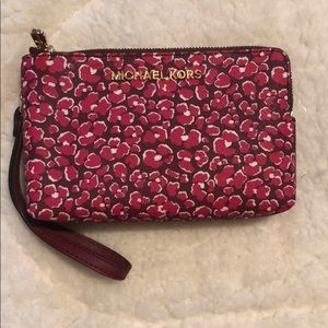 NWOT MK Double Jet Set Wristlet